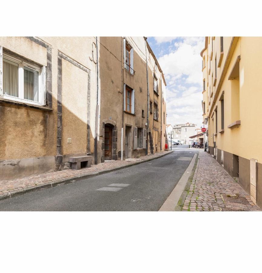 Location F1 Neuf Centre Historique Riom Apartment Exterior foto